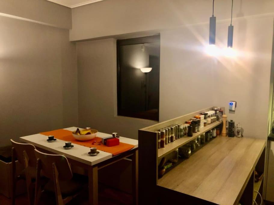 Cozy Loft With Jazz Notes In Kolonaki Apartman Athén Kültér fotó
